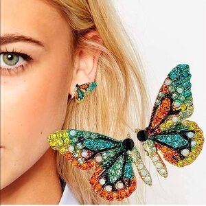 FLUTTERBY BUTTERFLY RHINESTONE CRYSTAL CLIMBER STUDS
